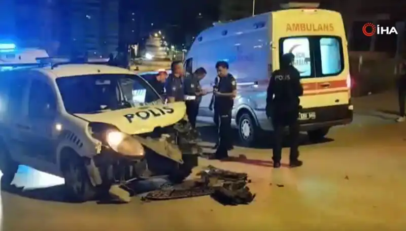 Ankara'da Hafif Ticari Araç ve Polis Aracı Çarpıştı: Son Durum Ne?