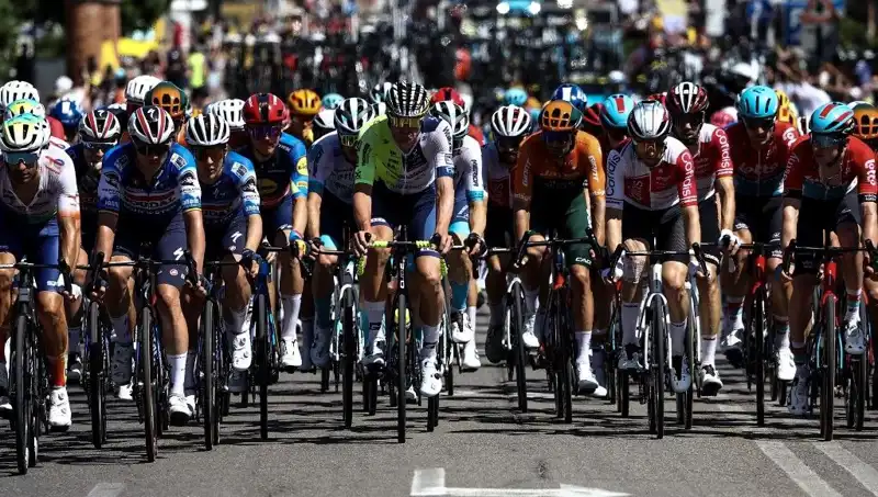 İsrail Takımı İtalya'daki Bisiklet Yarışından Neden Çıkarıldı?