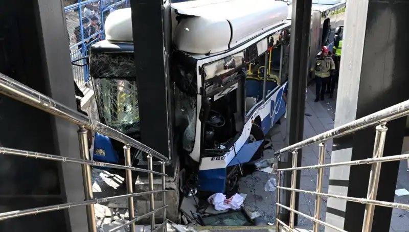 Ankara'da Belediye Otobüsü Kazası: 27 Yaralı, Durumu Ağır Olan Bir Kişi Var!