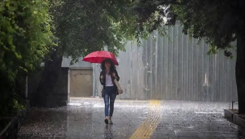 Meteoroloji'den Şiddetli Yağışlar İçin Kritik Uyarı: 13 İl Tehlikede