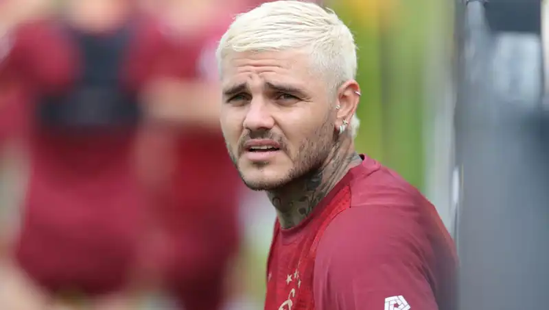 Icardi, Futbol Kariyerini Etkileyen Borçunu Açıkladı: Osimhen ve Kerem Aktürkoğlu Hakkında Ne Dedi?