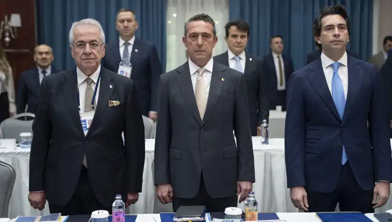 Fenerbahçe'de İmza Sayıları Şaşırtıyor: Sezonun Toplamı Açıklandı!