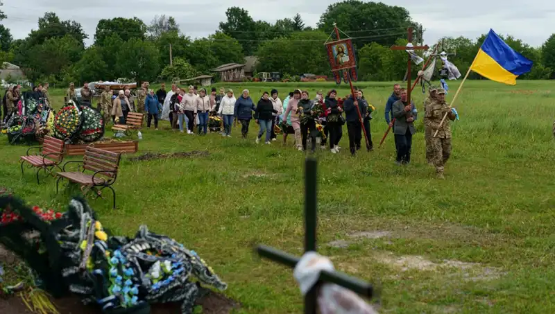 Ukrayna'da Hayatını Kaybeden İngiliz Askerin Ardında Yatan Şok Edici Gerçekler