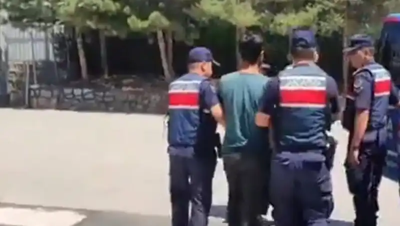 Türkiye’nin 14 ilinde DAEŞ’e büyük operasyon: 26 kişi gözaltında!