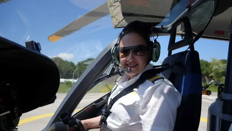 Türkiye'nin İlk Kadın Ambulans Helikopter Pilotunun İnanılmaz Hikayesi
