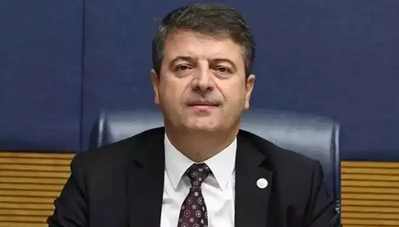 Adıyaman Belediye Başkanı Abdurrahman Tutdere Görevine İade Edildi: Şehirdeki Son Gelişmeler