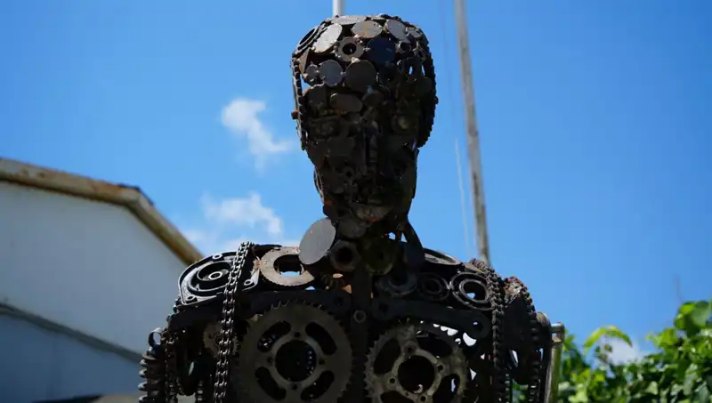 Hurda Metalden Sanat Eserine: Doğanın Geri Dönüşüm İhtiyacını Karşılayan Proje