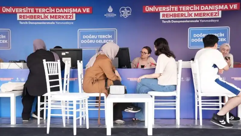 İstanbul’da Üniversite Tercih Dönemi İçin 24 Danışma Merkezi Açıldı