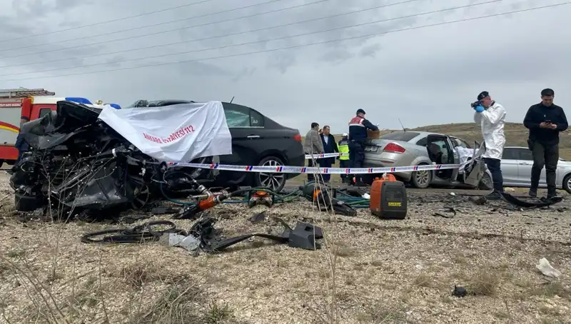 Tatilin İlk Gününde Feci Kazalar: Beş Can Aldı