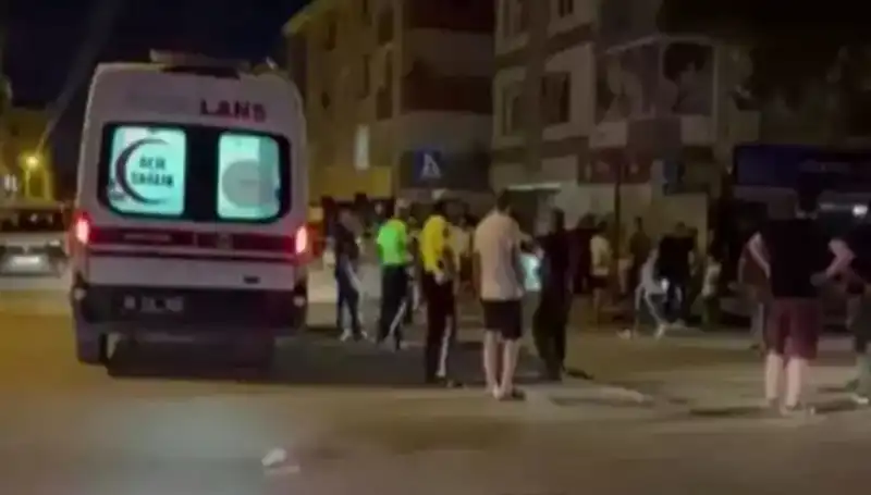 Alkollü Sürücü Tartıştığı Yayaları Kamyonetiyle Ezdi, Olay Şok Edici Detaylarla Gündeme Geldi