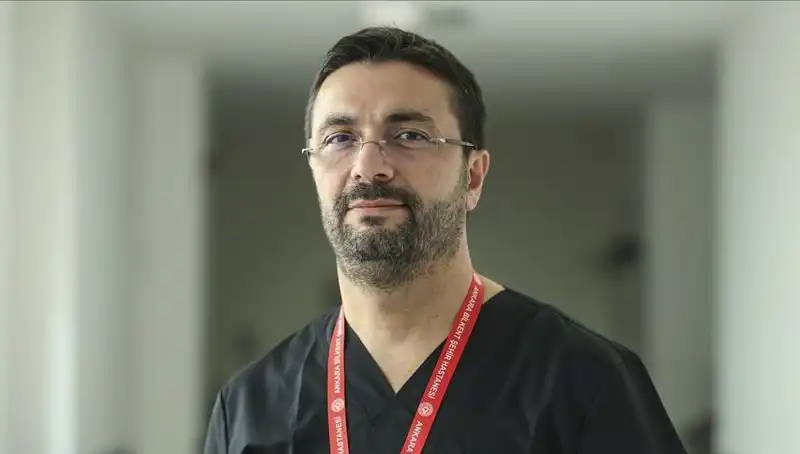 Prof. Dr. Serkan Topaloğlu: Geleceğin Fizyoterapisine Yön Veren Bilim İnsanı